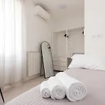 Elegant Flat In Ponte Milvio 아파트