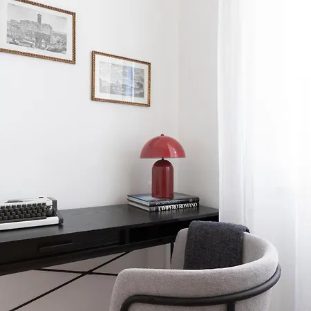 Elegant Flat In Ponte Milvio *