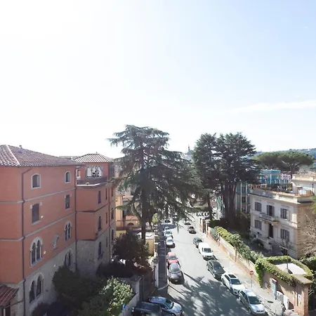 Elegant Flat In Ponte Milvio Apartament