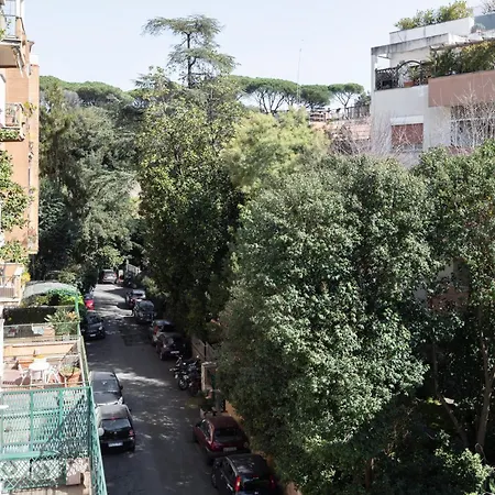 Lägenhet Elegant Flat In Ponte Milvio Rom